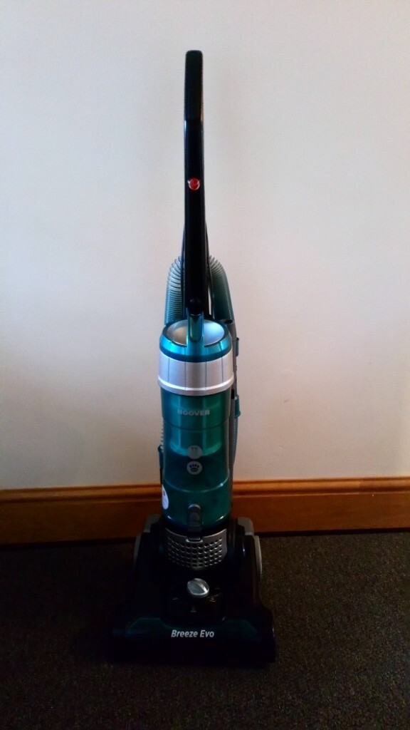 Hoover Breeze Evo Pets Bagless Upright 